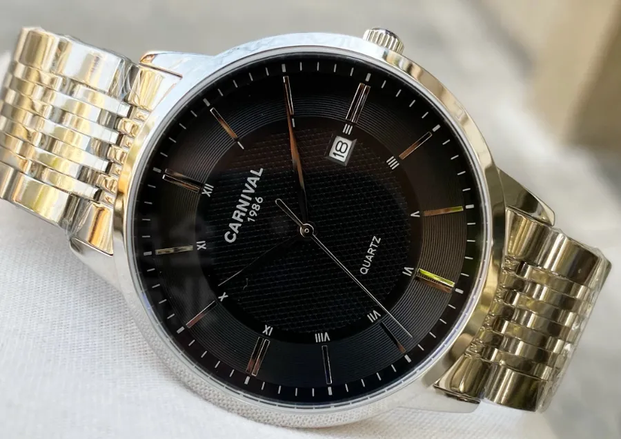 Cách phân biệt đồng hồ Carnival chính hãng