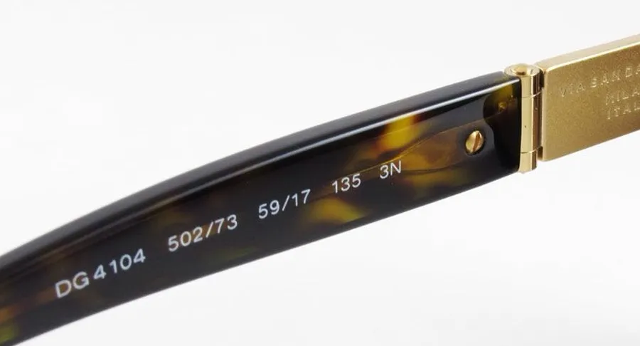 Cách nhận biết kính mắt Dolce & Gabbana chính hãng