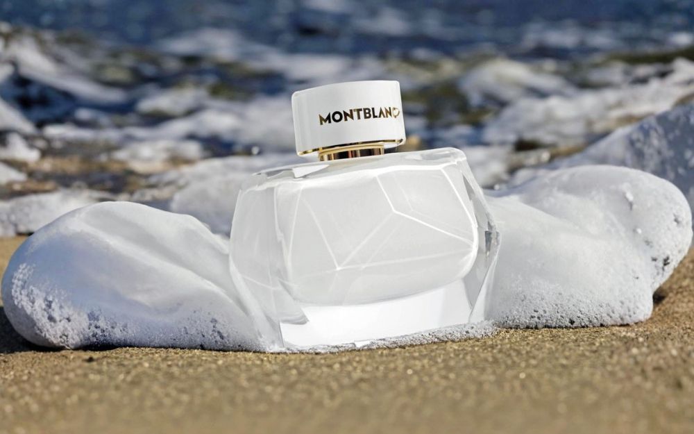 Review 10 Chai Nước Hoa Màu Trắng Thơm Lâu, Được Săn Đón Hiện Nay - 6