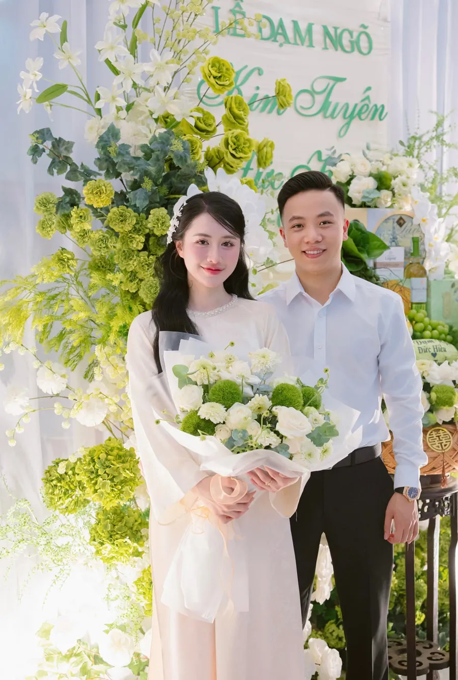 Áo dài truyền thống