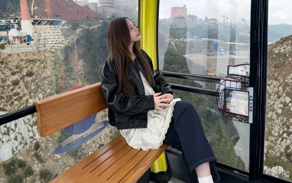 Đi Bà Nà Hill Mặc Gì Chụp Ảnh Đẹp? Gợi Ý 15 Outfit Cho Nam Nữ - 9