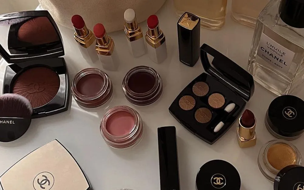 Mỹ Phẩm High-End Là Gì? Top 10 Thương Hiệu Mỹ Phẩm Cao Cấp - 1