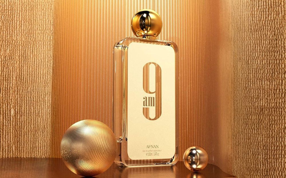 Review 10 Nước Hoa Màu Vàng Với Các Nốt Hương Sang Trọng - 4