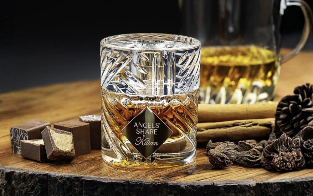 Review 10 Nước Hoa Màu Vàng Với Các Nốt Hương Sang Trọng - 14