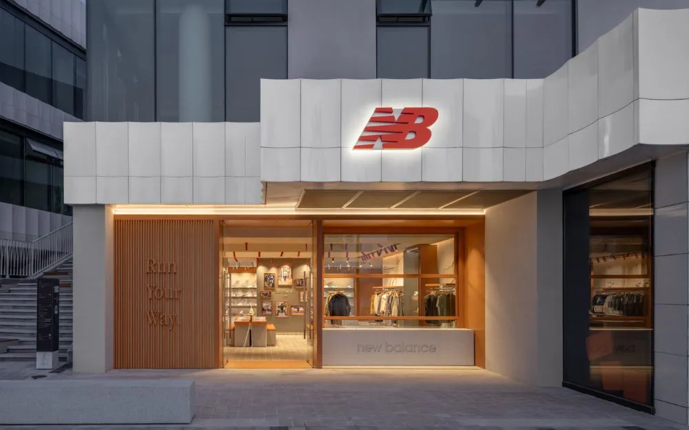 Top 10 Thương Hiệu Giày Nam Hàng Hiệu Cao Cấp, Nổi Bật Năm 2026 - 16