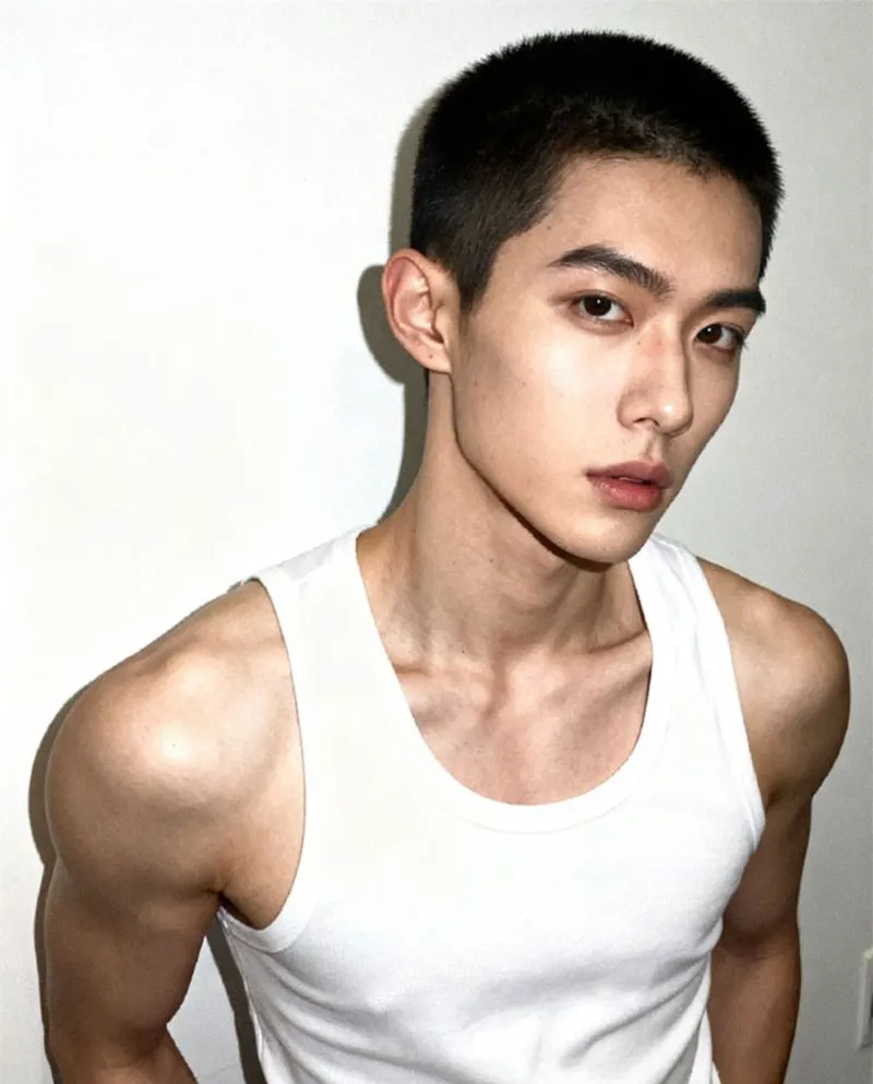 Top 20 Tóc Đầu Đinh Nam Đẹp, Ngầy và Hot Hit 2026 - 1