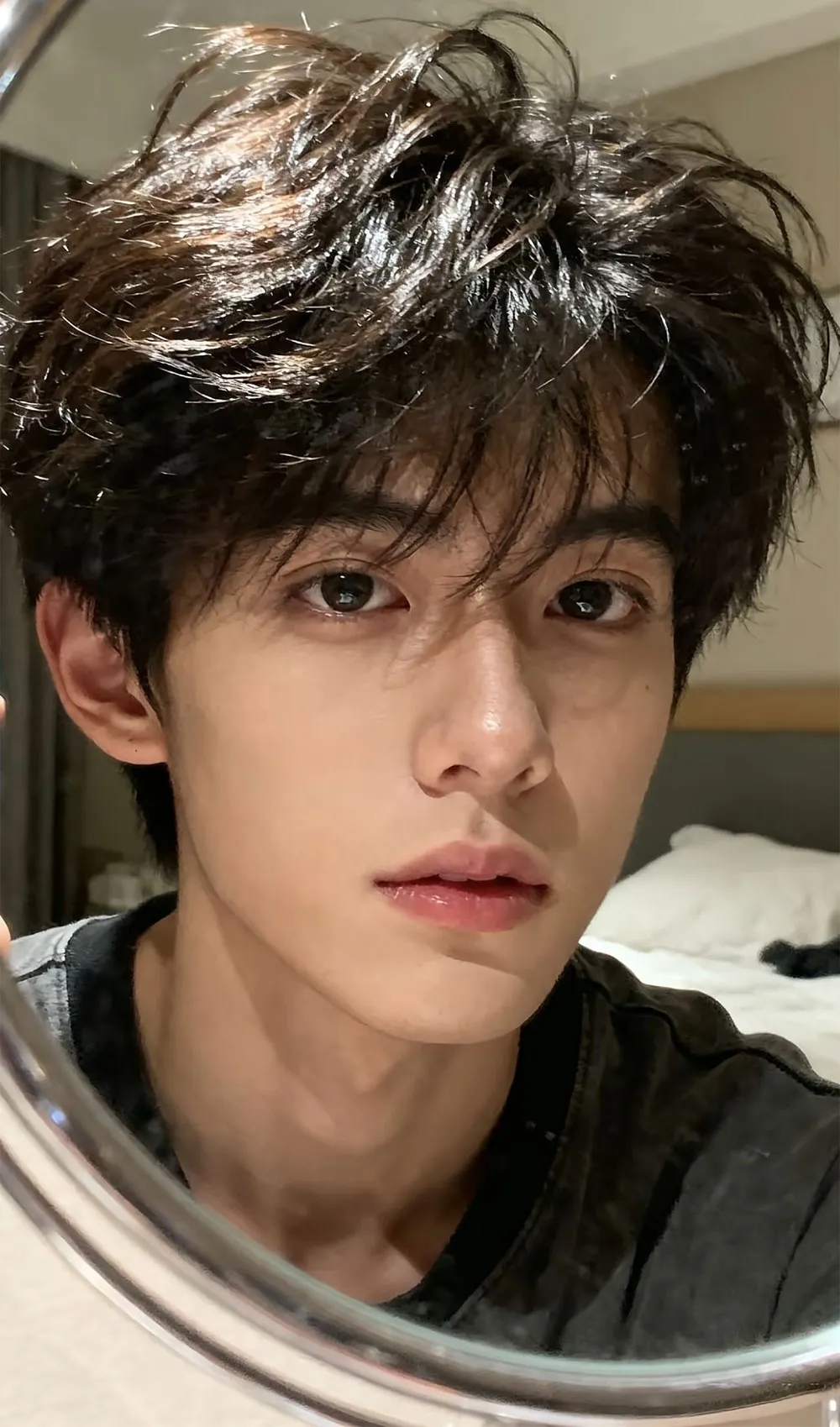 Top 10 Kiểu Tóc Layer Nam Hàn Quốc Đẹp 2026 Cho Mọi Khuôn Mặt - 13