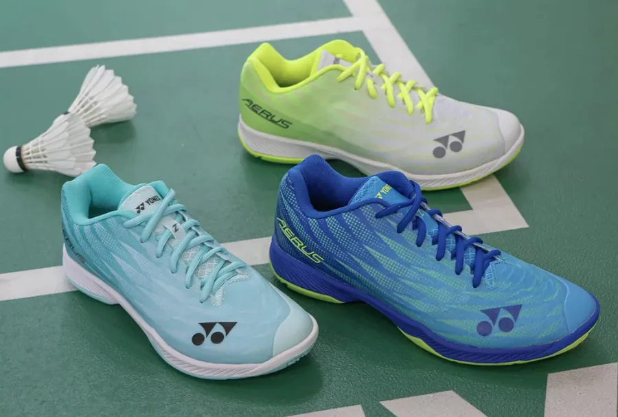 Những câu hỏi thường gặp khi mua giày Yonex