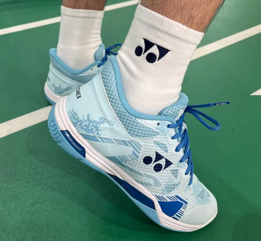 Tiêu chí chọn giày cầu lông Yonex phù hợp
