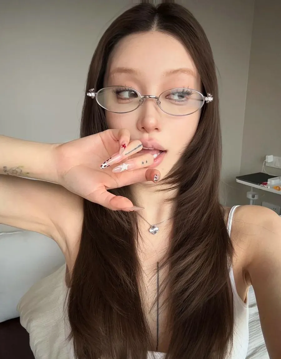 Phối Đồ Theo Hơi Hướng Y2K