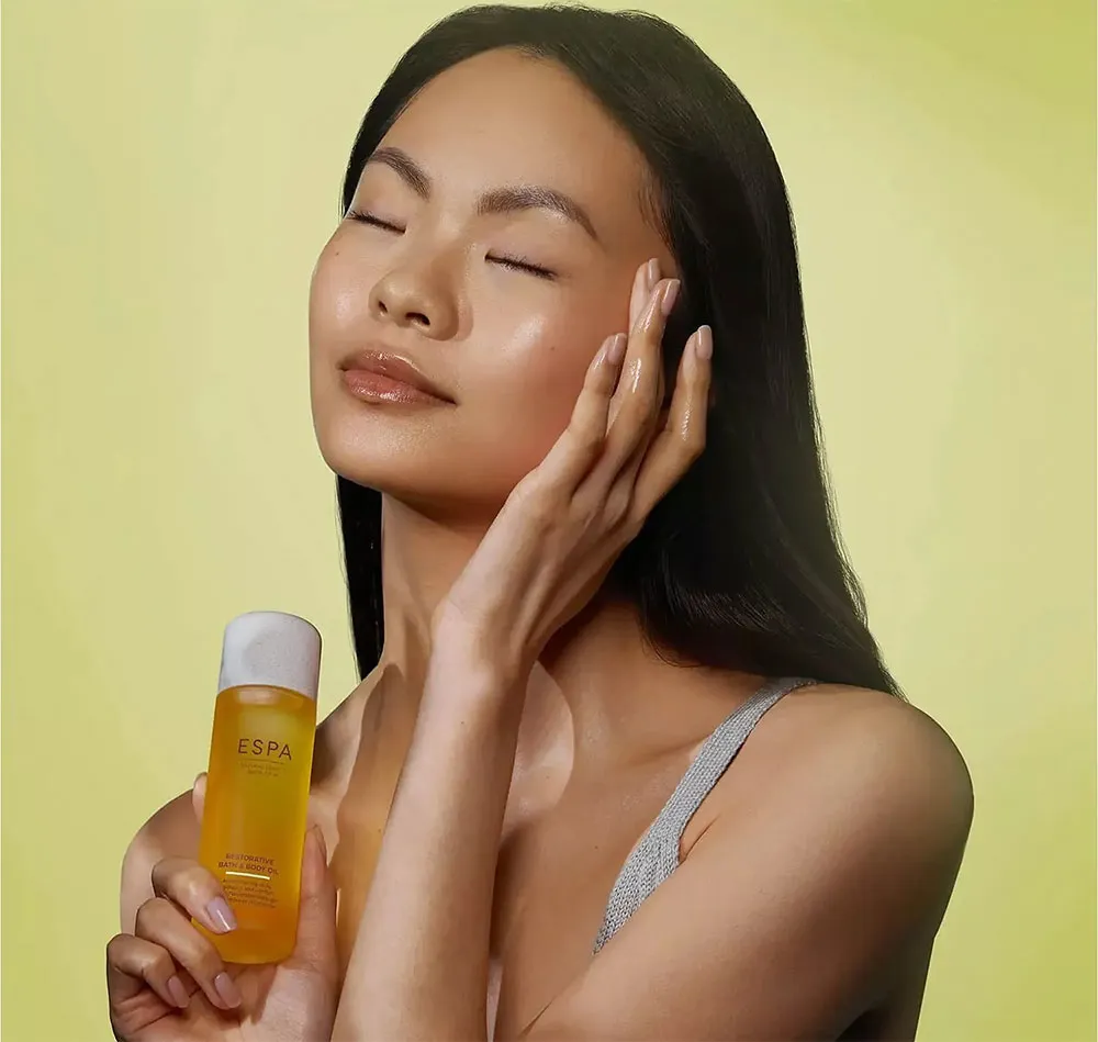 Body oil là gì? Sự khác biệt giữa body oil và kem dưỡng thể - 2