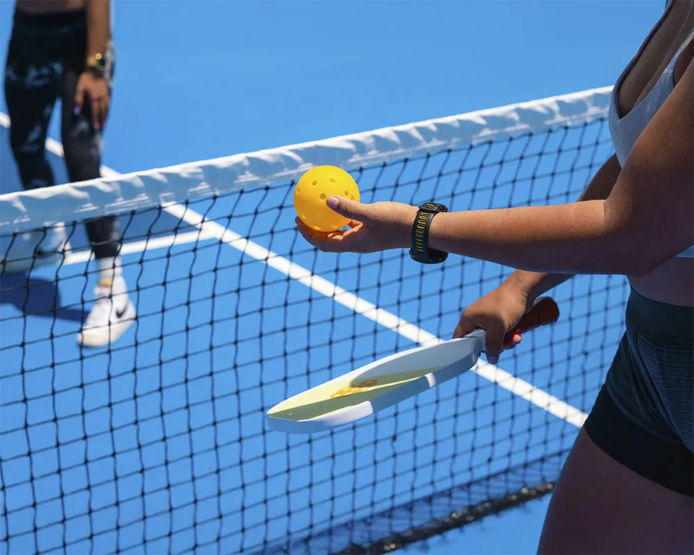 Bóng Pickleball có bao nhiêu lỗ? Phân biệt bóng 26 lỗ và 40 lỗ chi tiết - 3