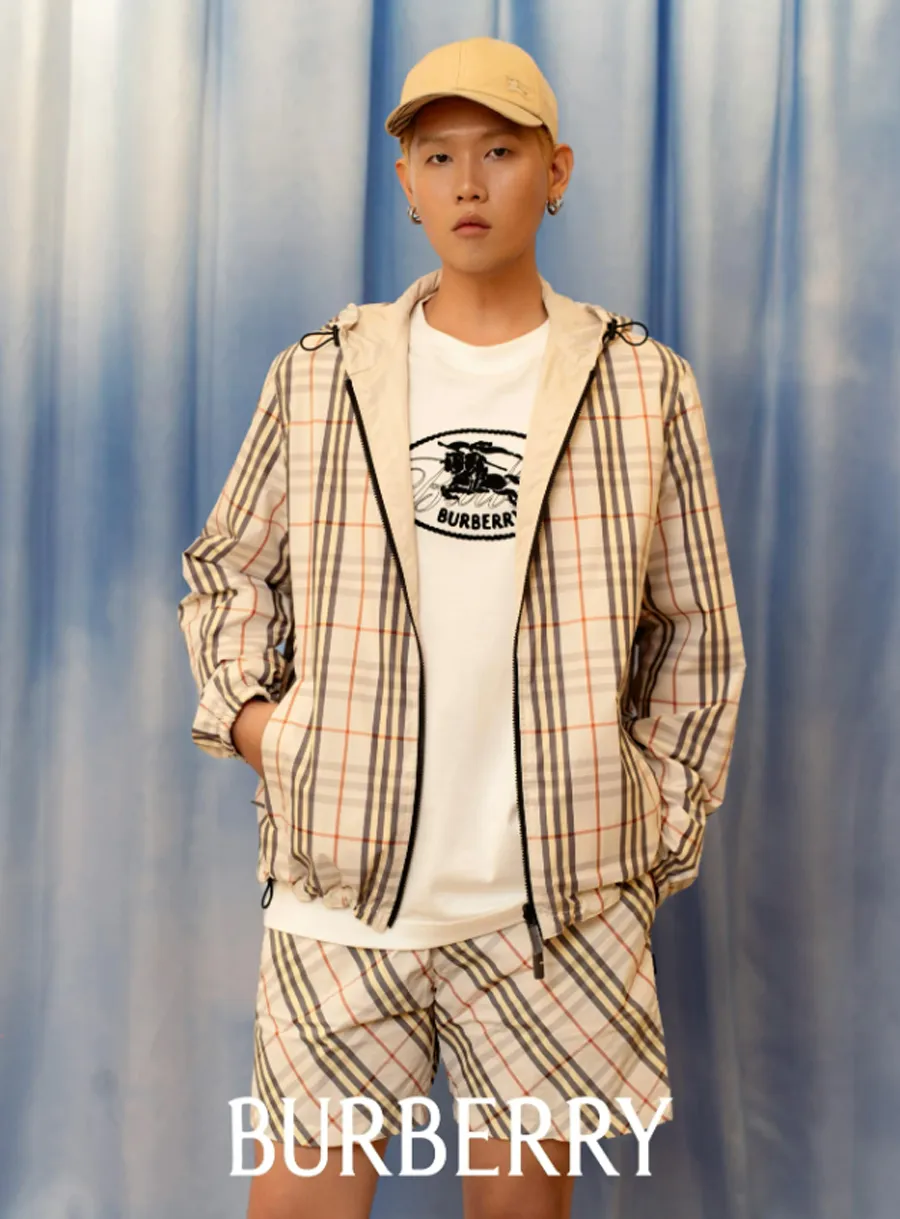 Burberry Summer 2026: Từ sàn diễn đến phong cách đời thường - 4