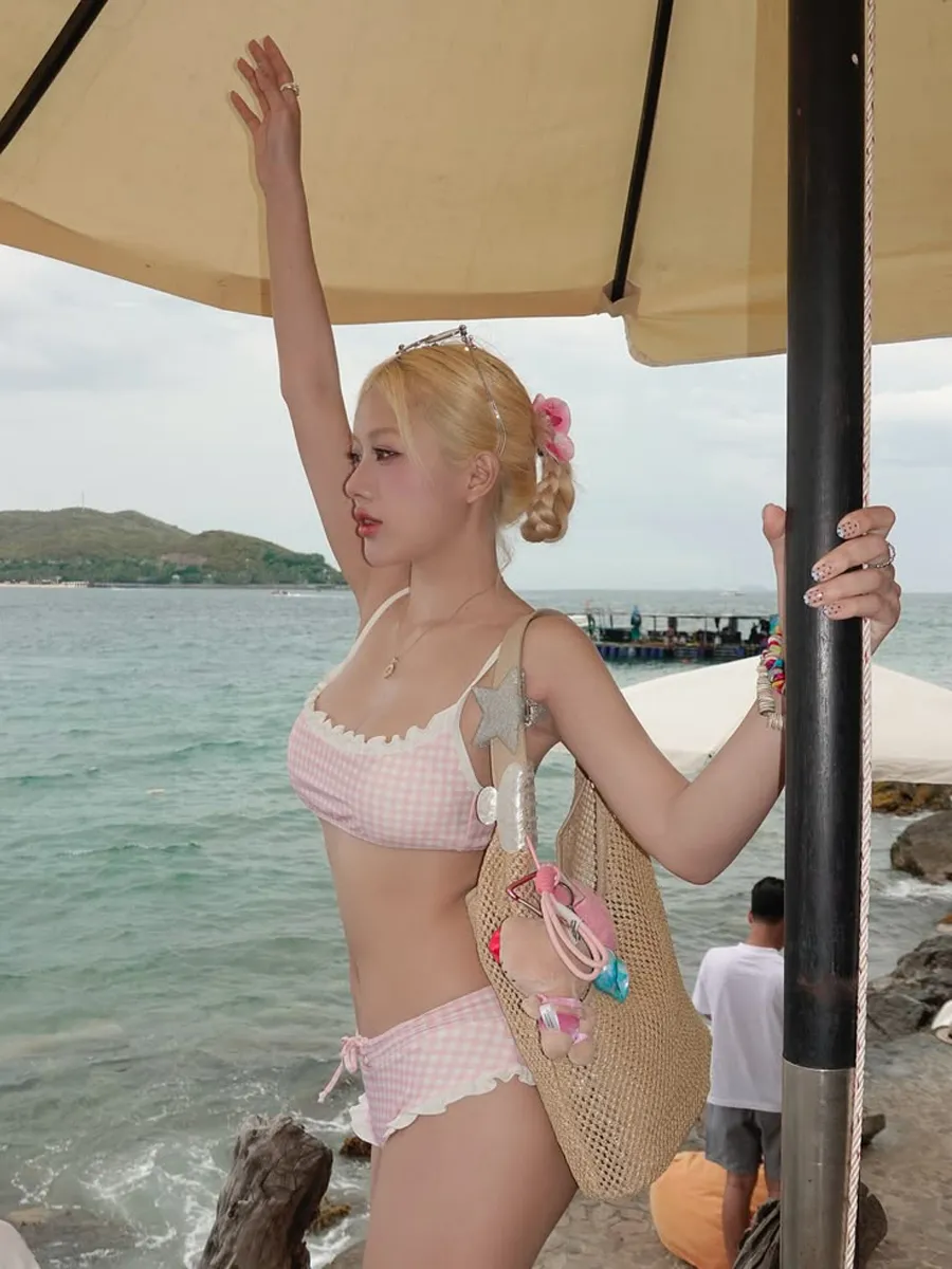 Dáng đồng hồ cát: Tôn vinh đường cong tự nhiên