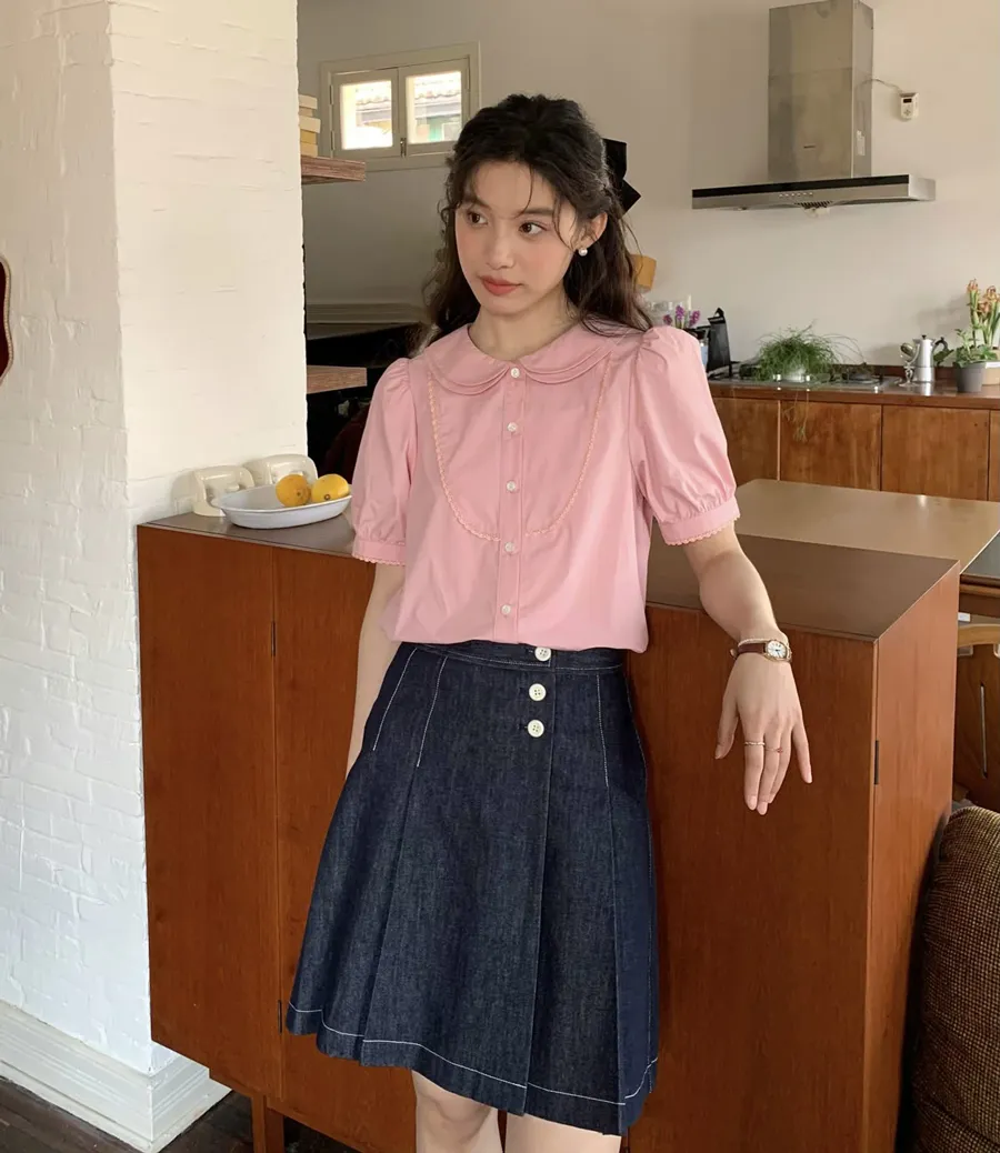 Chân váy lửng kết hợp áo sơ mi