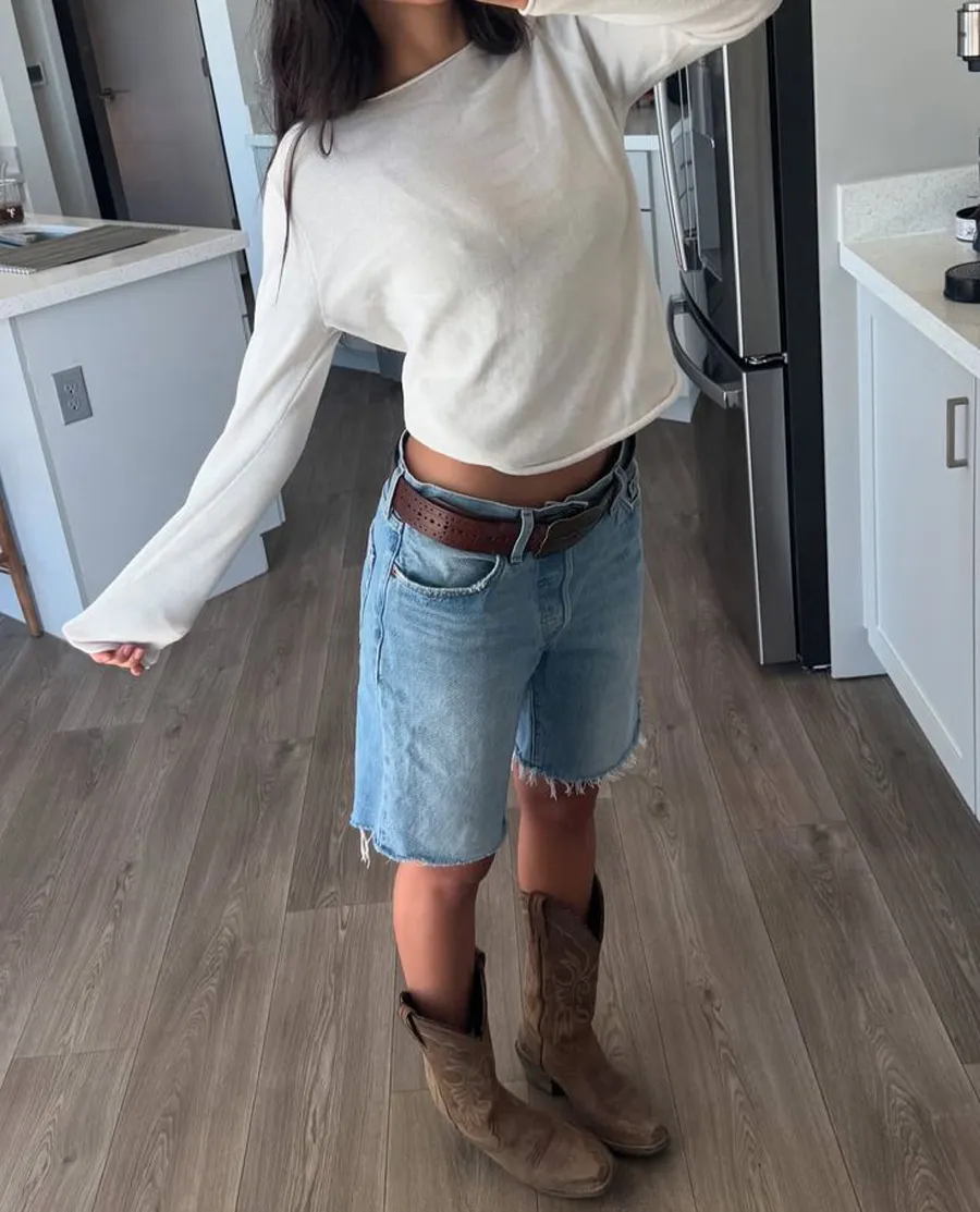 Quần lửng mix áo thun dài tay