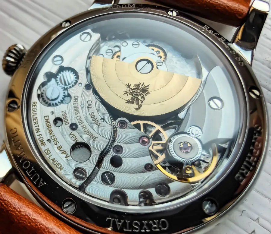 Hướng dẫn cách phân biệt đồng hồ Lobinni chính hãng