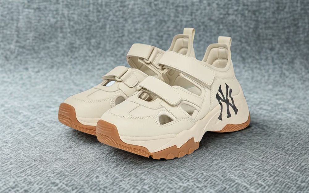 Giày Chunky Sneaker Là Gì? Tại Sao Giày Chunky Được Ưa Chuộng? - 12