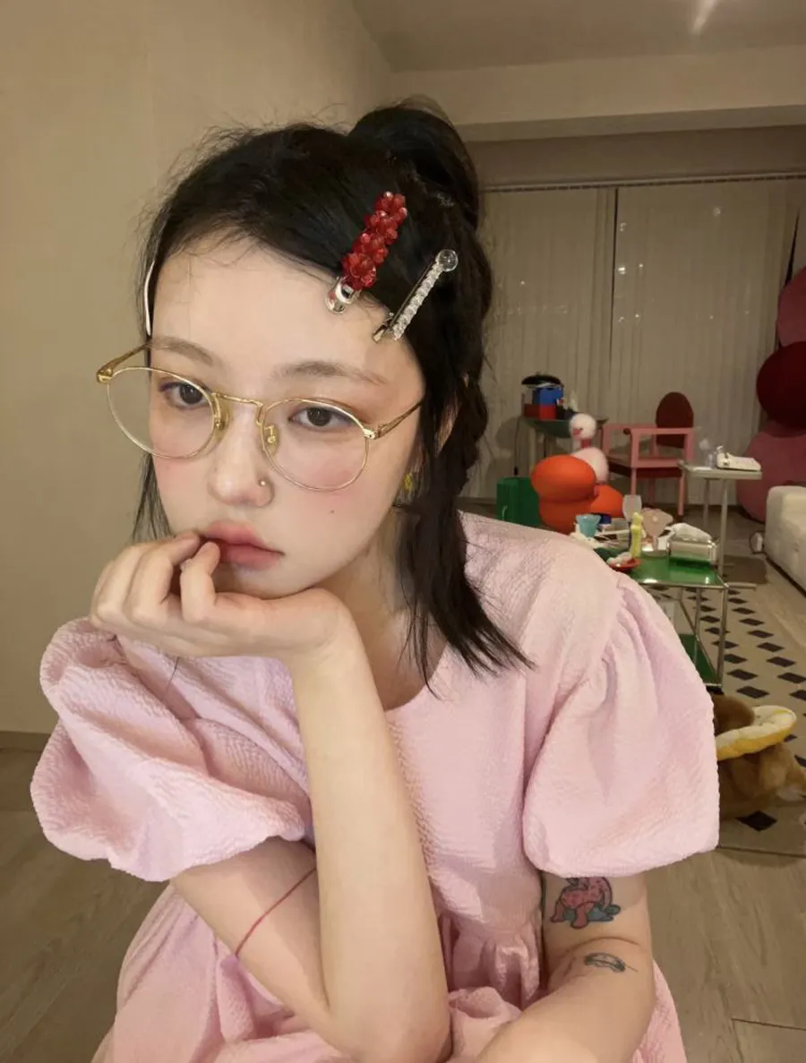 Tóc buộc đuôi ngựa mullet side part