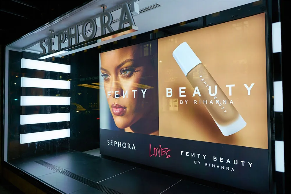 Mỹ phẩm Fenty Beauty là của ai? Sự thật về thương hiệu mỹ phẩm của Rihanna - 1
