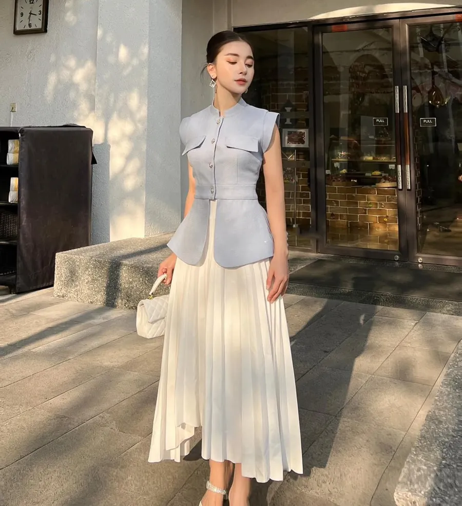 Mix áo peplum và chân váy midi