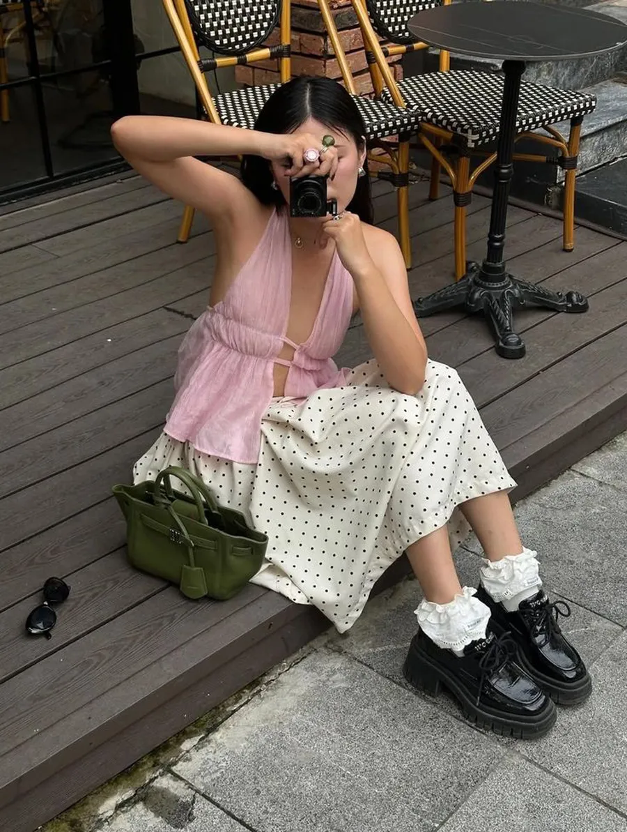 Cách Phối Váy Chấm Bi Tôn Dáng Và Hiện Đại