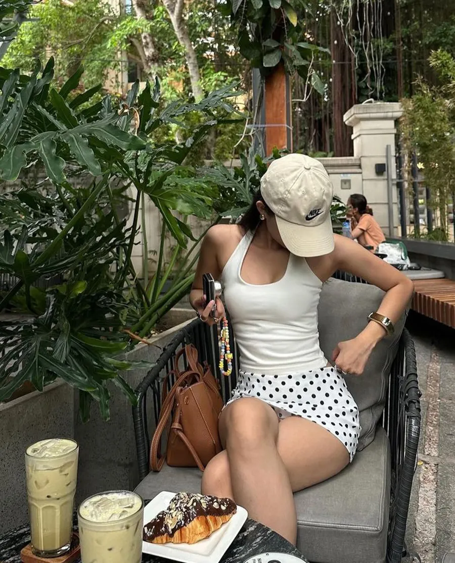 Cách Phối Váy Chấm Bi Tôn Dáng Và Hiện Đại