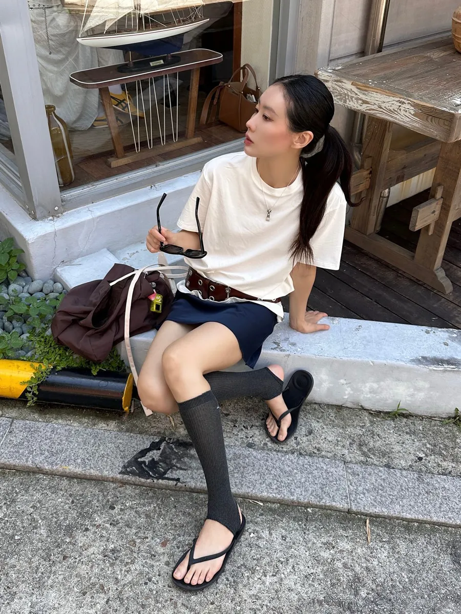 Phối Đồ Hè Cùng Dép Xỏ Ngón Đế Bệt 