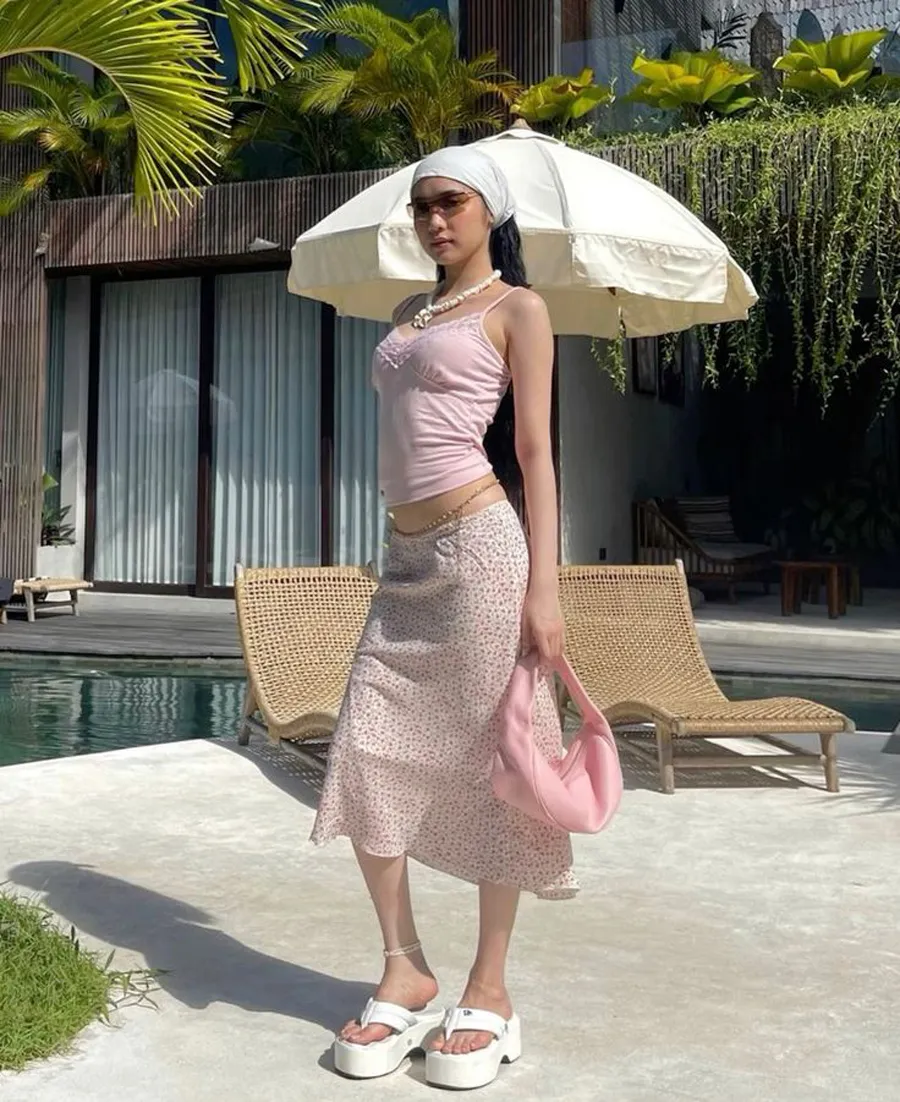 Phối Đồ Với Dép Xỏ Ngón Đế Bánh Mì