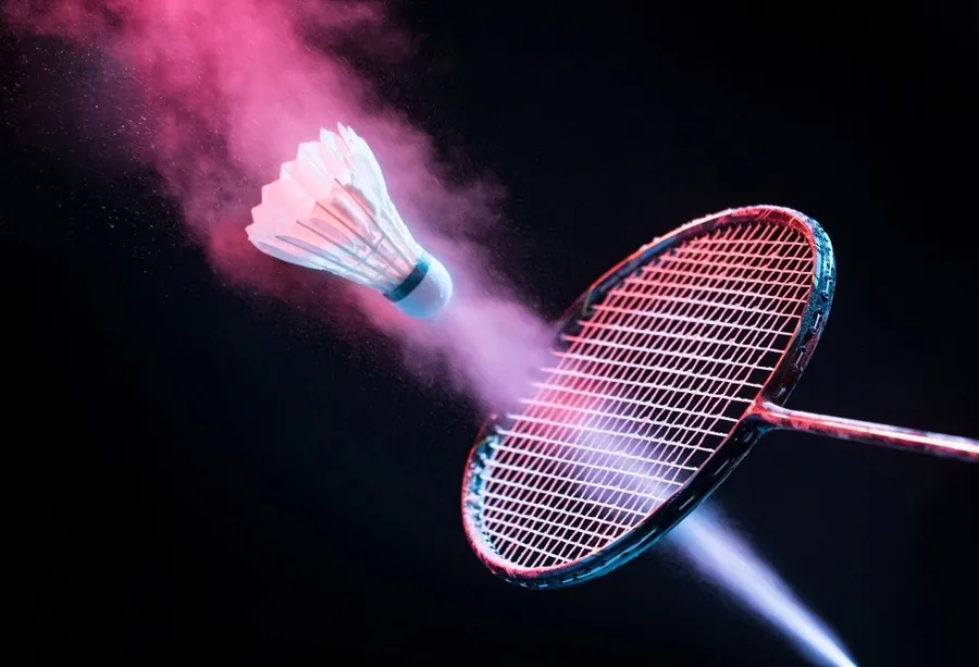 So Sánh Vợt Cầu Lông Yonex Và Li-Ning