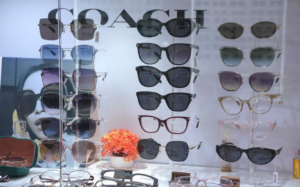 Top 10 Thương Hiệu Kính Mắt Mỹ Nổi Tiếng Trên Thị Trường - 18