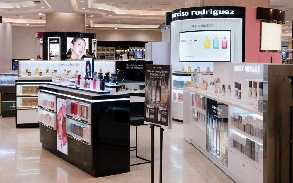 Top 10 Thương Hiệu Nước Hoa Mỹ Nổi Tiếng, Được Ưa Chuộng Hiện Nay - 16