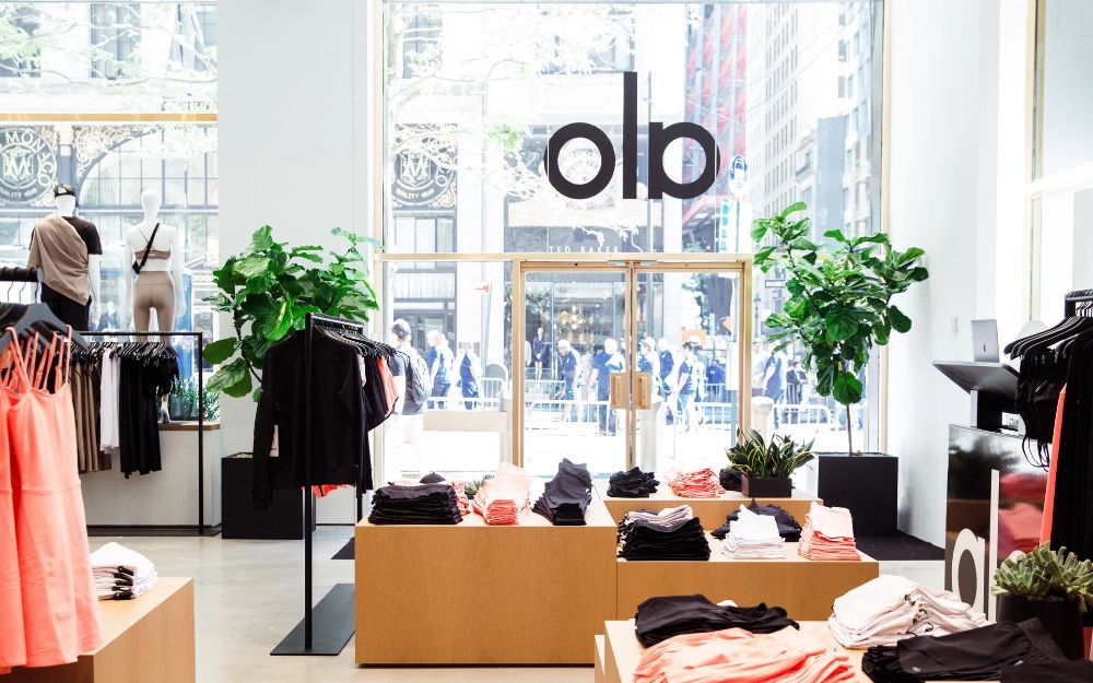 Top 15 Thương Hiệu Thời Trang Thể Thao Nổi Tiếng Hiện Nay 2026 - 22