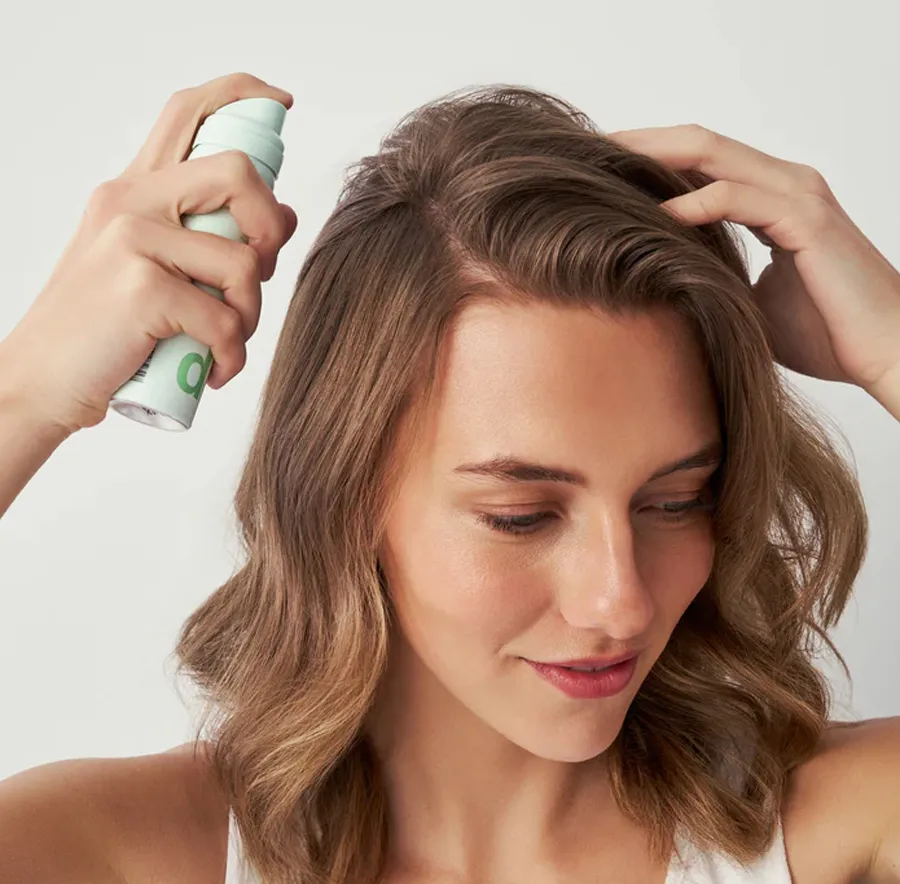 Cách sử dụng dầu gội khô hiệu quả và đúng cách