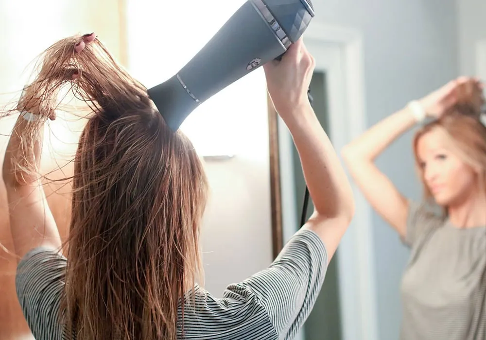 8 Cách phục hồi tóc khô xơ tại nhà đơn giản, mềm mượt - 3