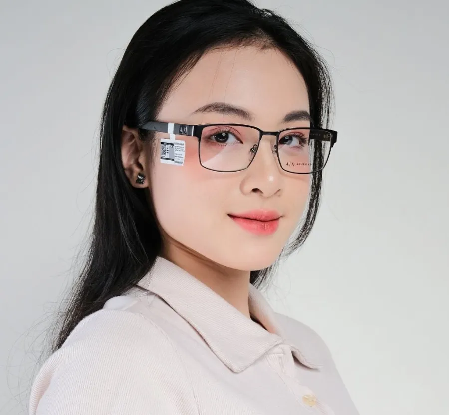 Nên Mua Kính Armani Chính Hãng Ở Đâu?