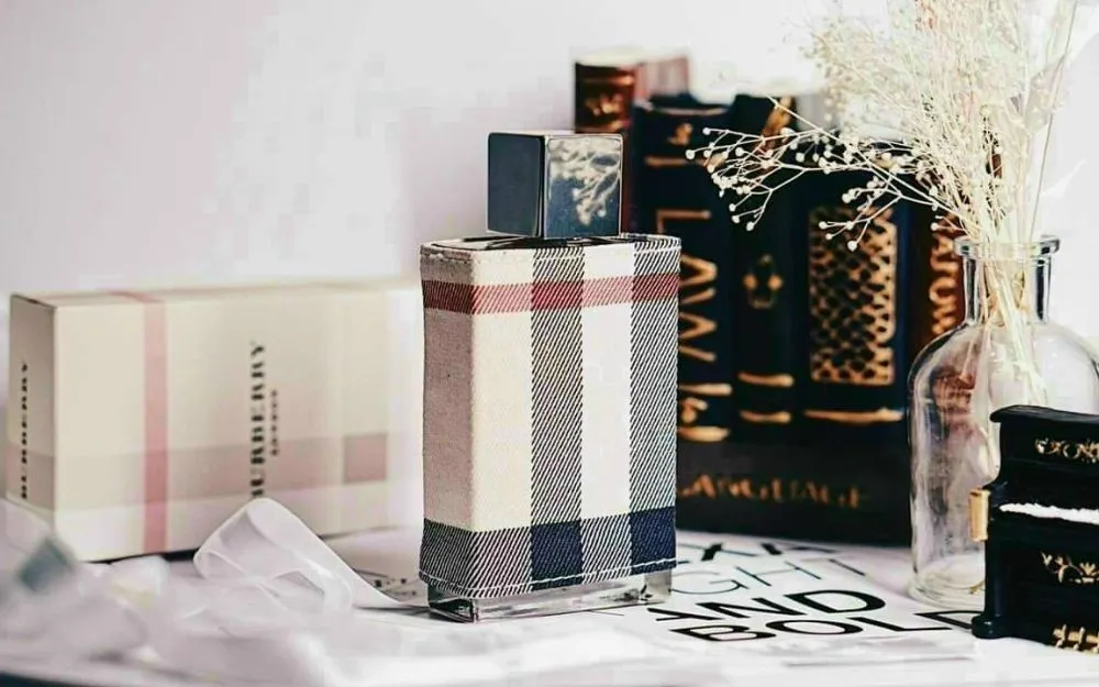 Review 10 Nước Hoa Burberry Nữ Bán Chạy, Thơm Quyến Rũ - 1