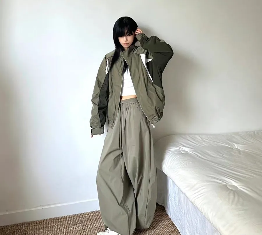 Áo khoác gió mix quần jogger