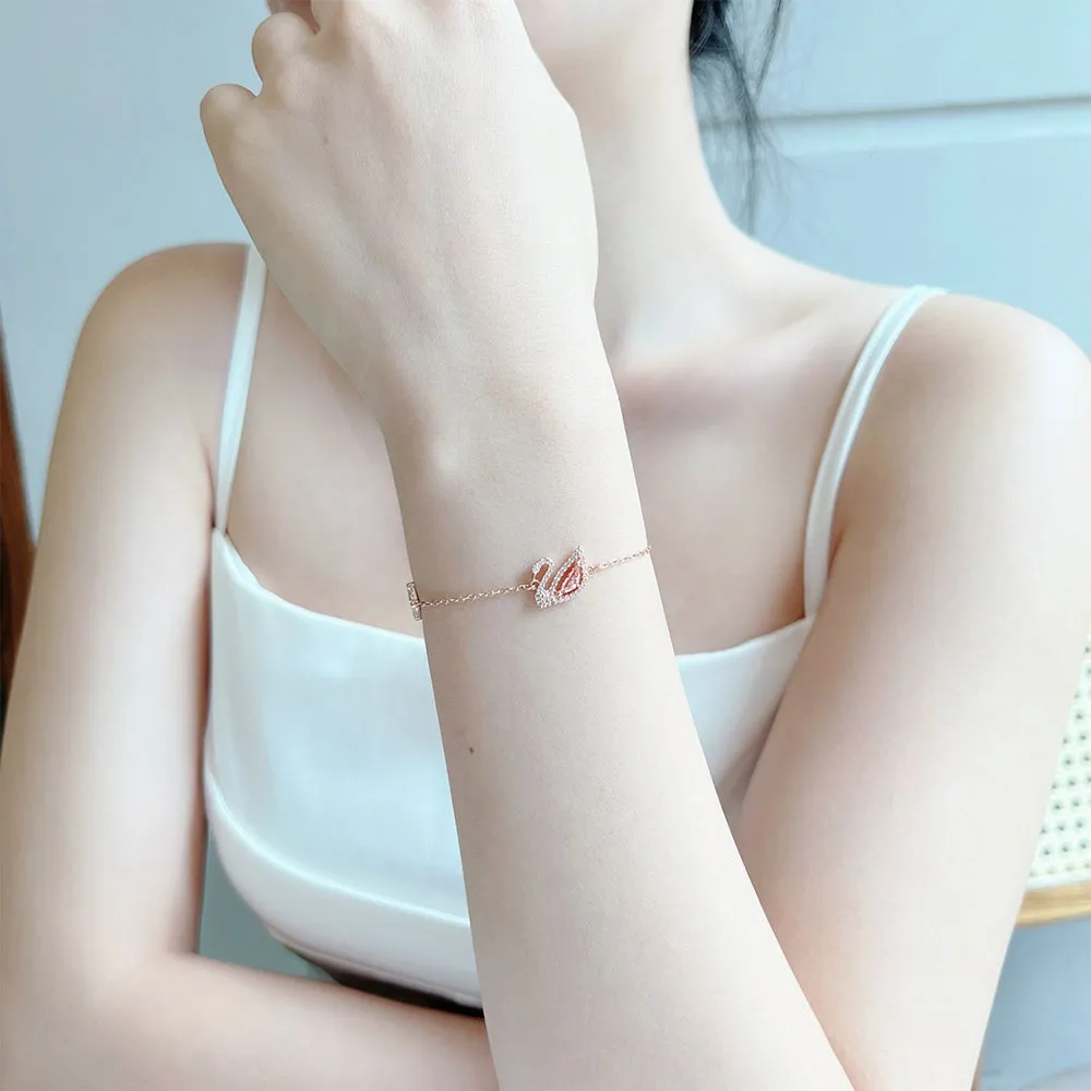 Swarovski Là Đá Gì? Ứng Dụng Của Đá Swarovski  - 9