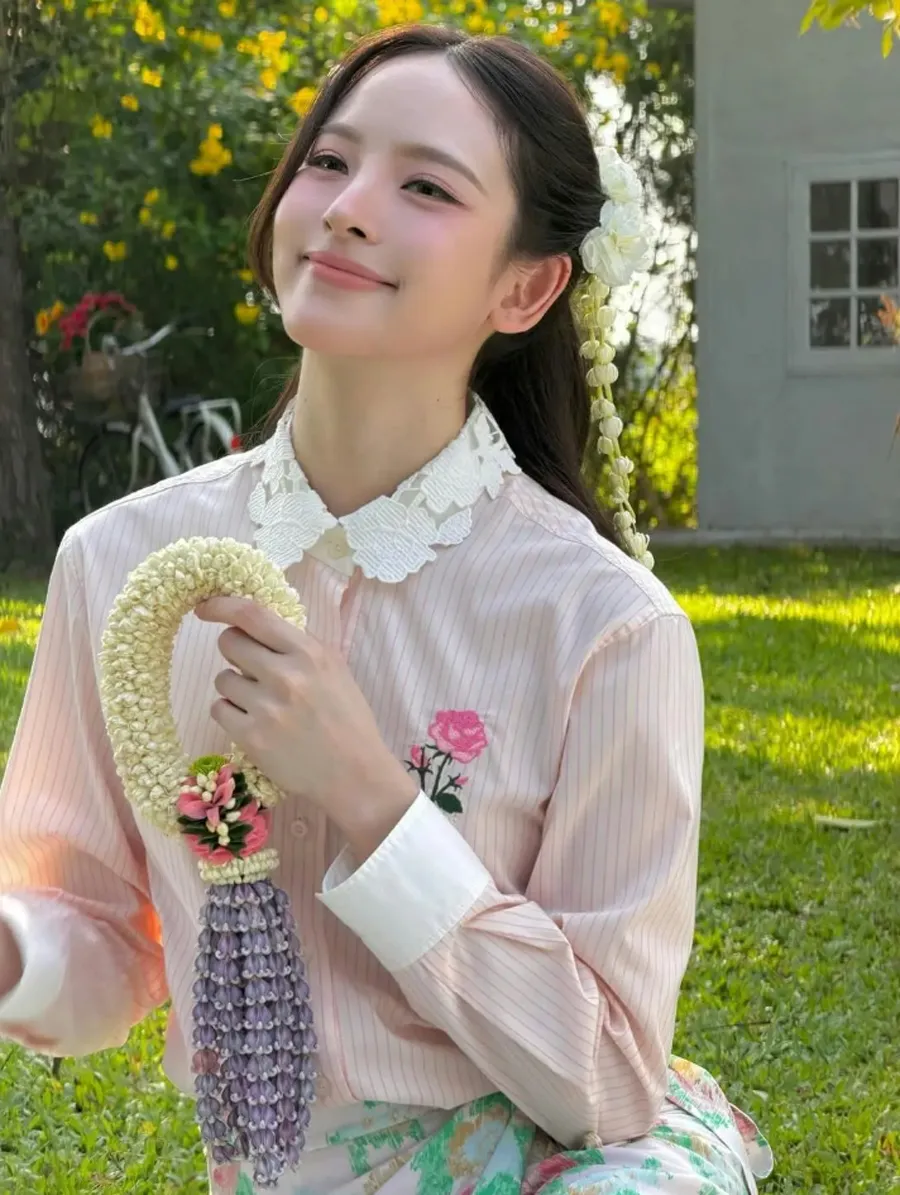 Sretsis - Thương hiệu thời trang mang màu sắc mộng tưởng