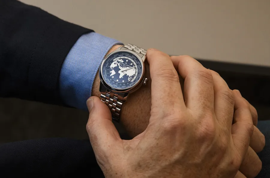Đồng Hồ Frederique Constant 