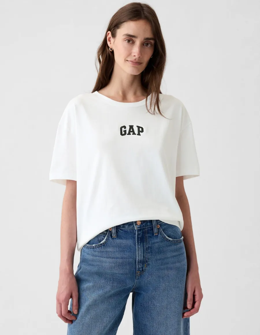 Bí quyết chọn size áo GAP nữ phù hợp với người Việt