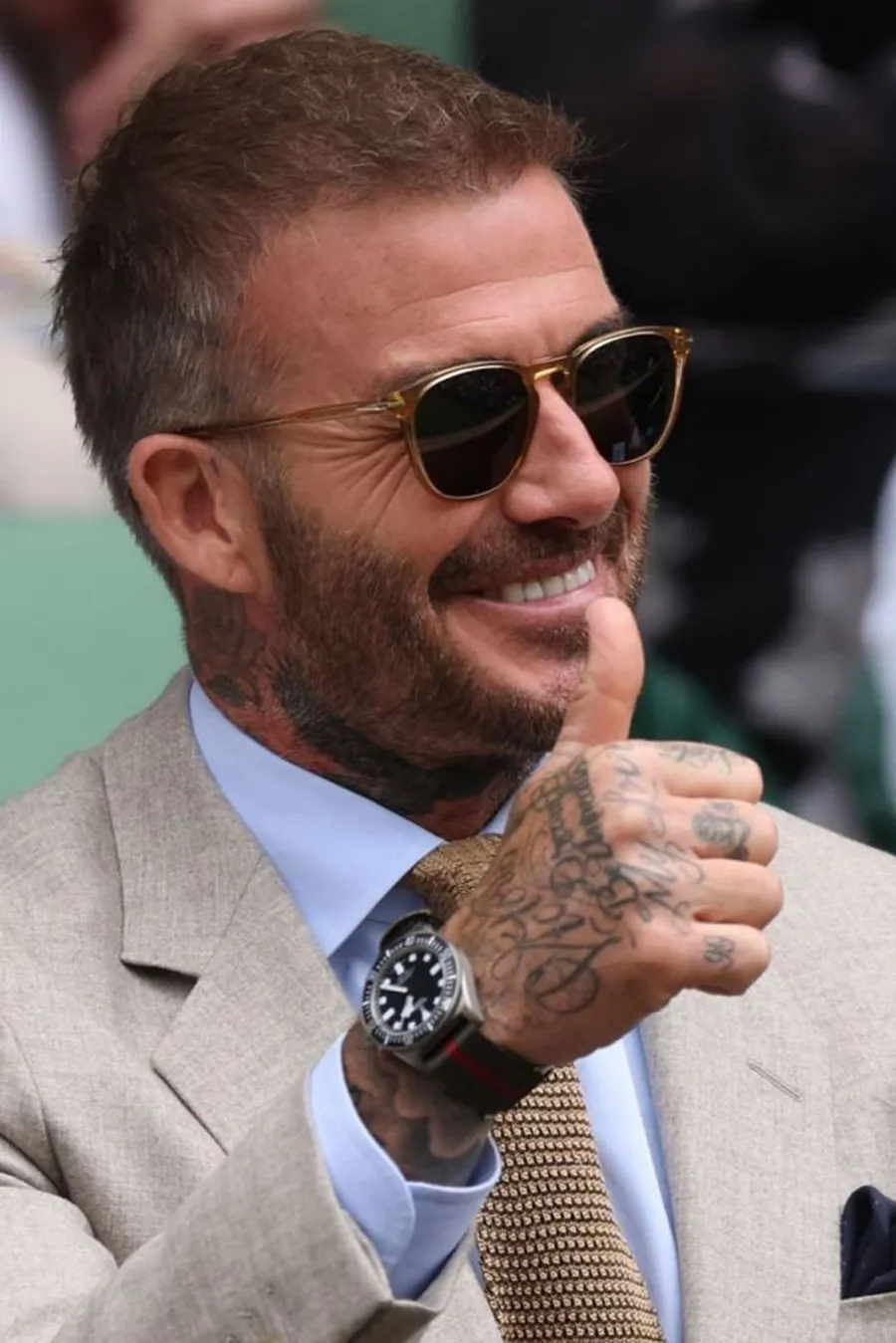 David Beckham với kính mát Persol và DB Eyewear