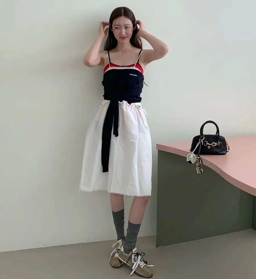 Vì Sao Áo Ba Lỗ Trở Thành Xu Hướng Mùa Hè