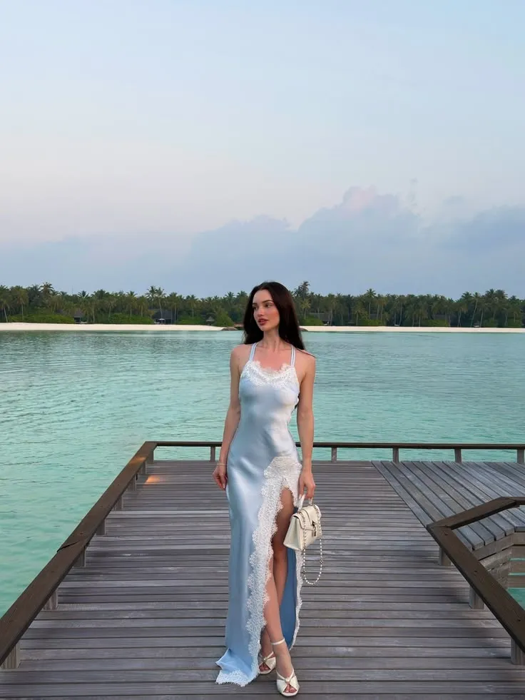 Váy Maxi Cổ Chữ V Tôn Dáng