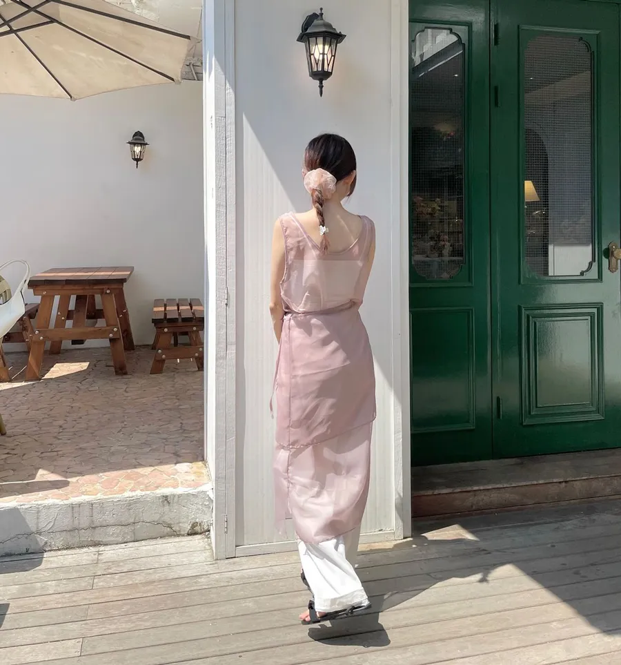 Hoàn thiện tổng thể bằng phụ kiện tối giản