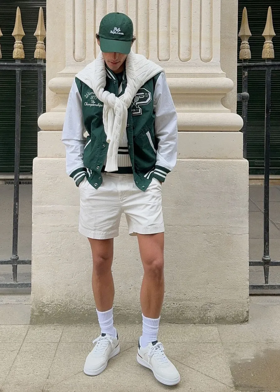 Mặc Varsity Jacket Với Quần Short Năng Động