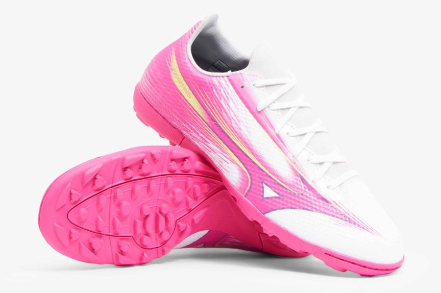 Giày đá bóng Mizuno Select và Club 