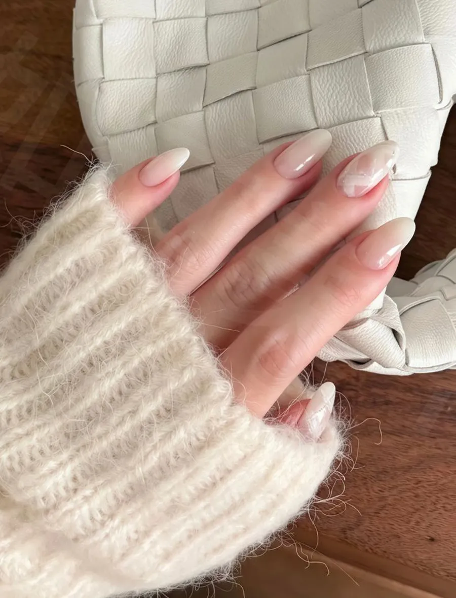 Ballet nails trắng ngà