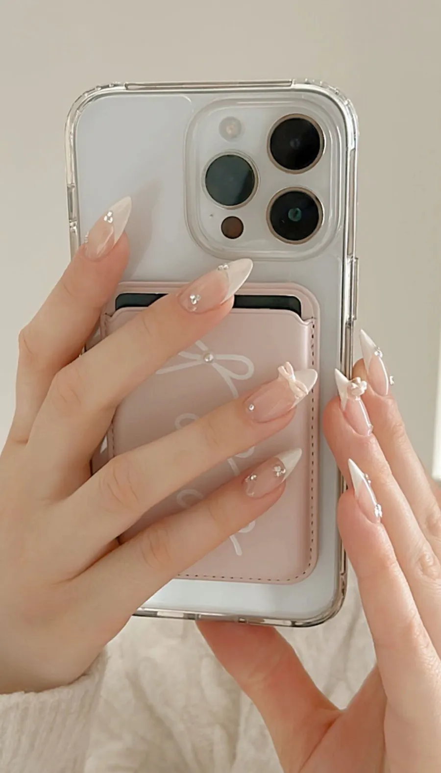 Ballet nails đính ngọc trai